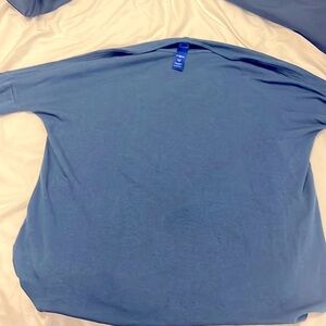 Super comfy kit and ace shirt - perfect with tights